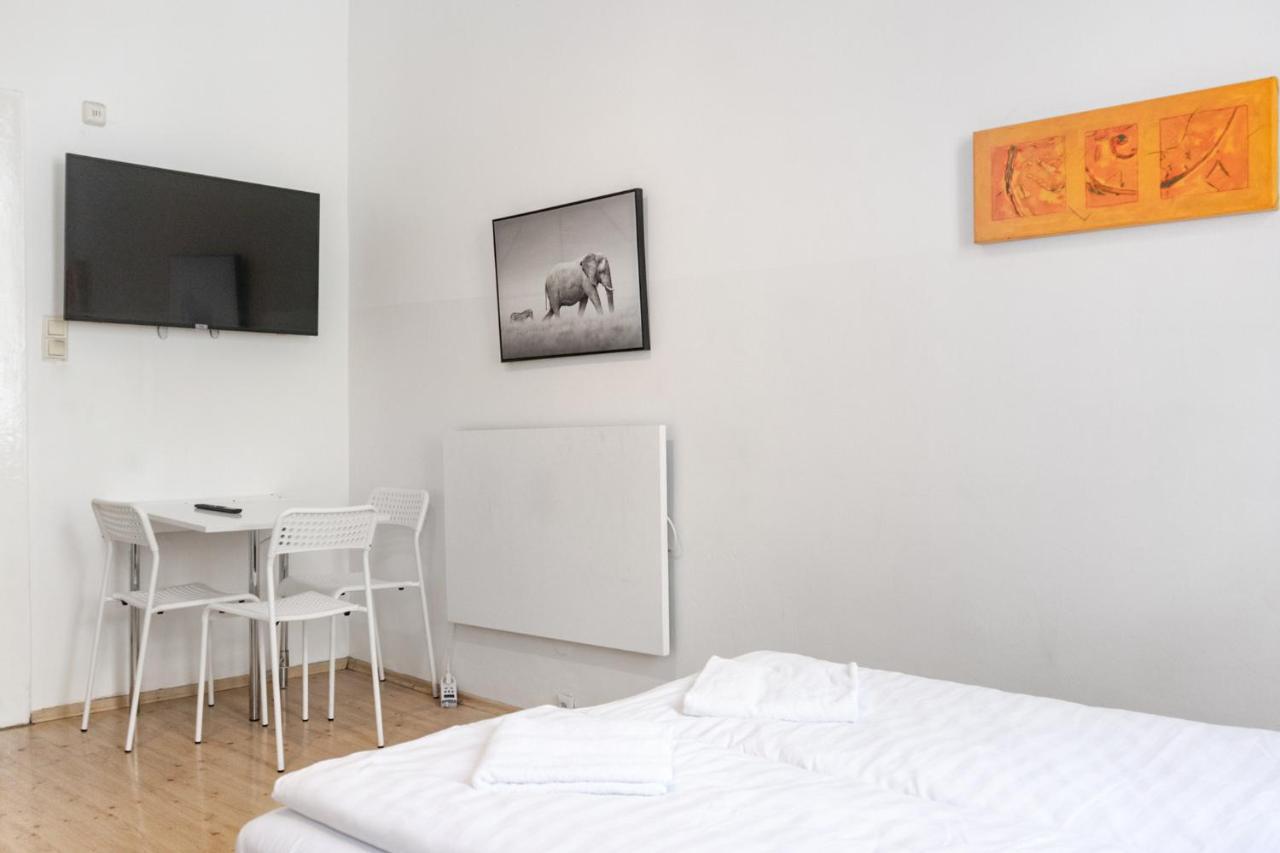 Attractive Apartment Near Wiener Stadthalle 外观 照片